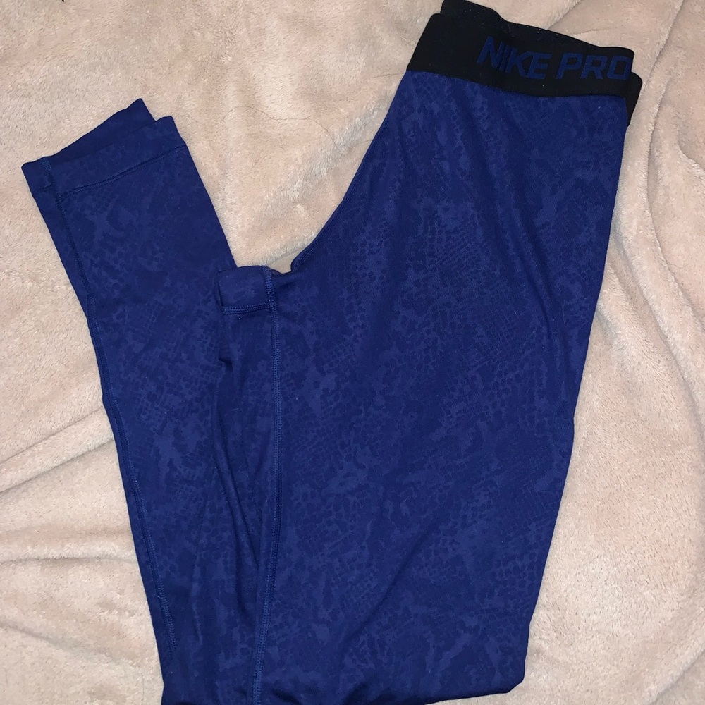 Blue Nike pro full length leggings